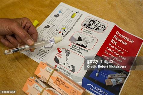 182 Naloxone Kit Stock Photos, High-Res Pictures, and Images - Getty Images