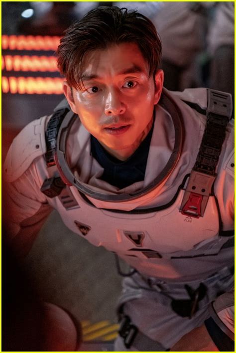 Squid Game S Gong Yoo Stars In Netflix Thriller The Silent Sea