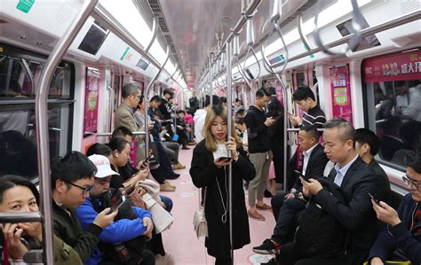 Hong Kong MTR passengers can use Shenzhen Metro app to pay for rides in ...