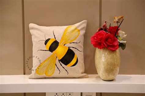 Honeybee Pillow Cover Queen Bee Cushions Bumble Bee Décor Bee - Etsy