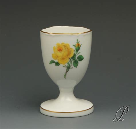 Eierbecher Nr 1 Meissen Im Dekor Gelbe Rose Porzellan Porcelain