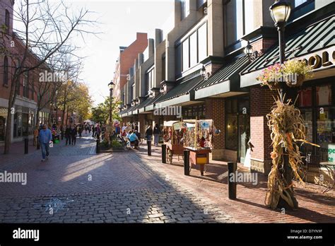 Salem massachusetts fall hi-res stock photography and images - Alamy