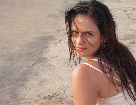 Hot And Cool Jennifer Kotwal