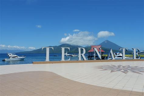 traveling melihat pesona alam ternate  menakjubkan dodonulis