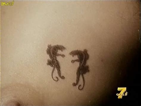 Naked Ramona Badescu In Keys In Hand