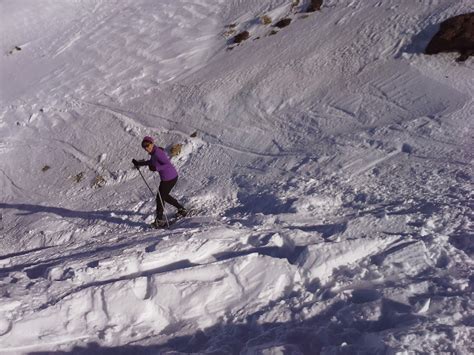 Sigue Mis Pasos Paseo Con Raquetas De Nieve Por La Hoya De La Mora