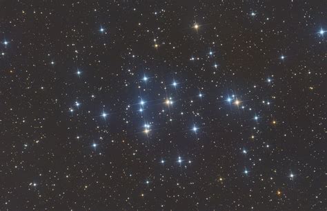 See the moon buzz the Beehive cluster on Wednesday (Sept. 21) | Space