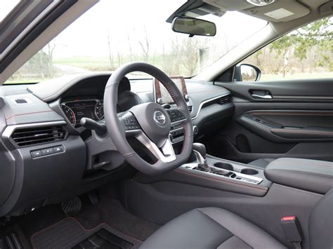 2024 Nissan Altima: 205 Interior Photos | U.S. News