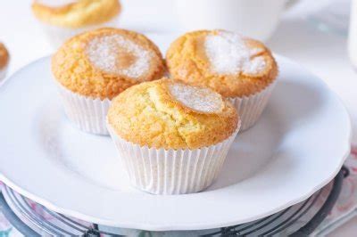 Magdalenas de yogur caseras receta fácil del postre tradicional