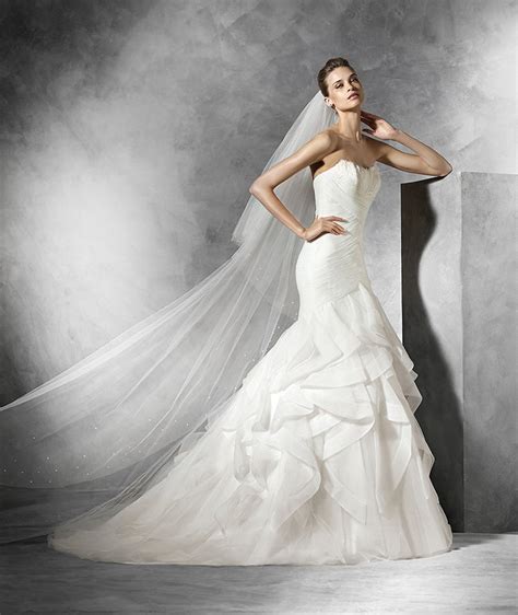 Pronovias Collezione Vestiti Sposa Modello Ledurne Abiti Da Sposa