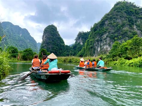 Ninh Binh Day Tours | Vietnam Is Awesome | 2025