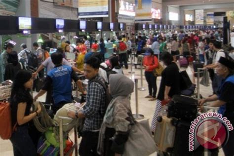 Minggu Puncak Arus Balik Di Bandara Soekarno Hatta ANTARA News