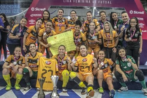 Equipe Taboão Magnus é vice campeã da Liga Nacional Feminina de Futsal