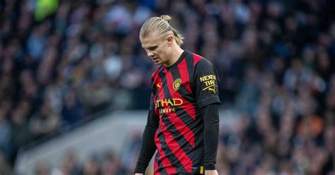 Jamie Carragher Makes Shock Erling Haaland Claim As Man City Falter In