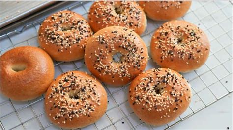 Easy Bagel Recipe Best Recipe For Homemade Bagels Merryboosters