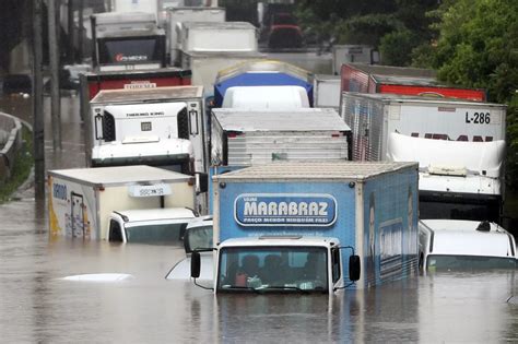 39 mortos devido a chuvas torrenciais no estado de São Paulo Notícias