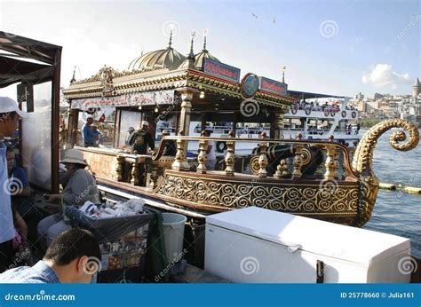 Restaurante Do Barco Dos Peixes Istambul Imagem Editorial Imagem De