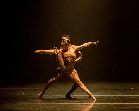 Joyce Theater Presents Complexions Contemporary Ballet