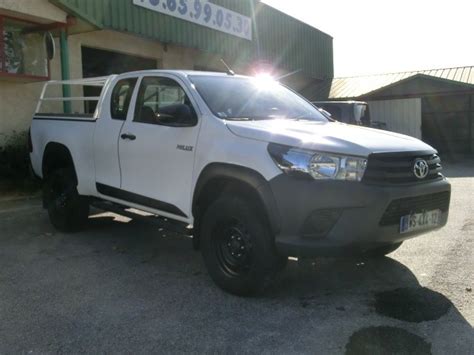 Willam Sainct TOYOTA HILUX EXTRA CAB LECAP