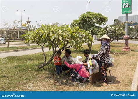 At the Bavet Border Crossing between Cambodia and Vietnam Editorial ...