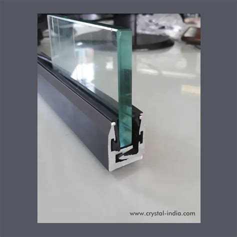 Glass Interlocking Aluminum Glazing Profile Cap 22 Crystal India