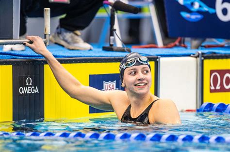 2023 Swammy Awards U S Female Swimmer Of The Year Kate Douglass