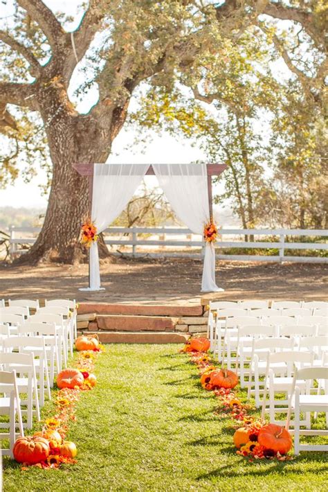 40 Outdoor Fall Wedding Arch and Altar Ideas – Page 2 – Hi Miss Puff