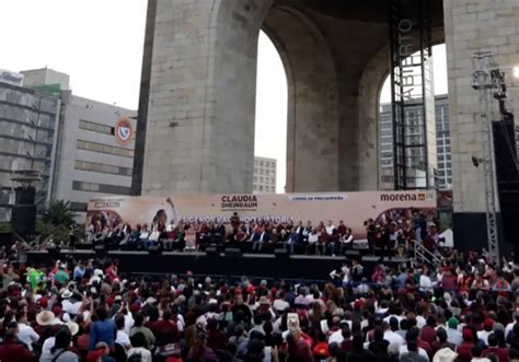 Aspirantes presidenciales cierran precampañas en México