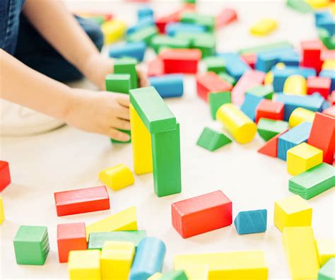 Melissa & Doug 100-Piece Wooden Building Blocks Set Just $12.50 on Amazon (Reg. $28) | Hip2Save