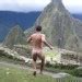 La Nueva Moda De Desnudarse Frente A Machu Picchu Caracteres