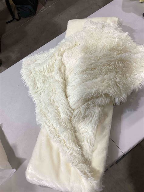 Tuddrom Decorative Extra Soft Faux Fur Blanket Queen Size X Solid