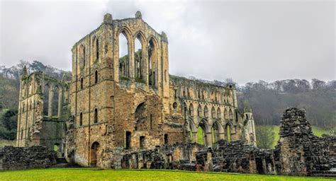 Rievaulx Abbey A Ruined Cistercian Abbey Yorkshire