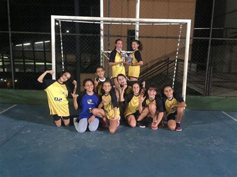 Time sub 14 feminino do ICJ dá show na Copa Minas Escolar Colégio ICJ