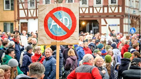 Demo F R Demokratie Und Gegen Rechtsextremismus Auch In Ditzingen