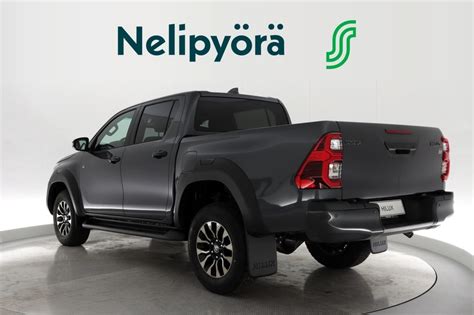 Toyota Hilux Double Cab 4WD 2 8D GR Sport 2 Paikkainen Automaatti