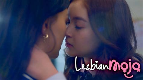 Kitty And Yuri New Lesbian Show I M So Obsessed Youtube