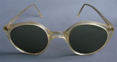 Vintage 1940s 40s Plastic Sunglasses Wwii Summer Beach Etsy Plastic Sunglasses Sunglasses