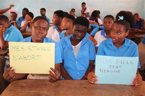 Lutte Contre Les Grossesses En Milieu Scolaire L Ong Ifd En Campagne