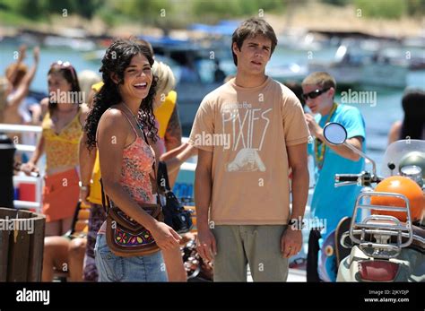 JESSICA SZOHR, STEVEN R. MCQUEEN, PIRANHA 3D, 2010 Stock Photo - Alamy