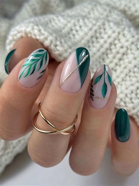 Emerald Green Nails Gorgeous Looks And Ideas To Try Emerald