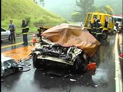 Acidente na Rodovia Mogi Bertioga deixa três mortos TV Diário YouTube