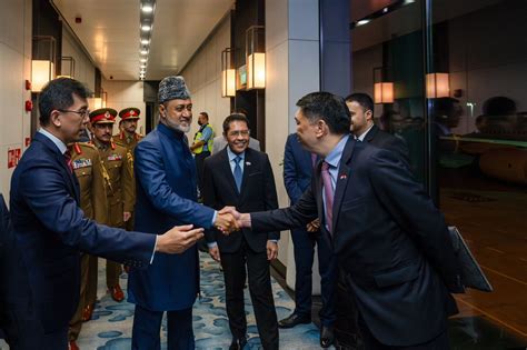 His Majesty Sultan Haitham Arrives In Singapore The Arabian Stories News