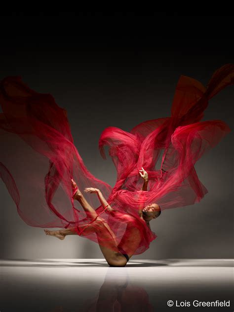 Lois Greenfield Fubiz Media