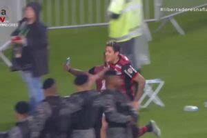 Flamengo elimina o Corinthians e avança à semi da Libertadores veja o