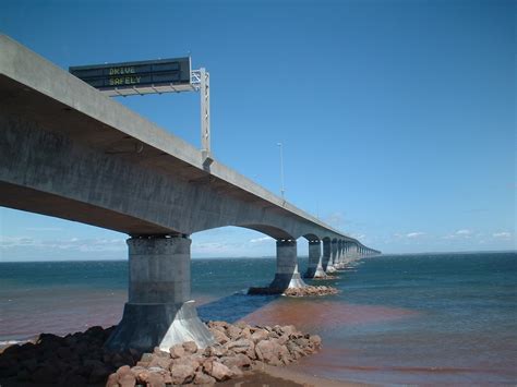 2003 07 28 - Confederation Bridge leaving PEI