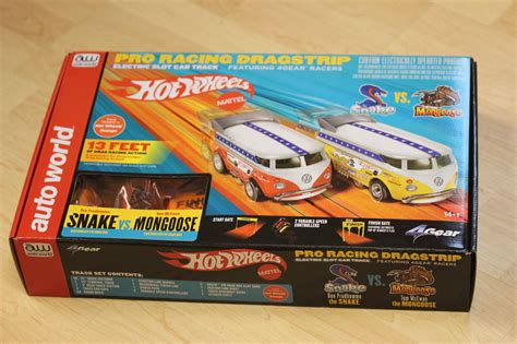 Auto World 4Gear Hot Wheels VW Drag Bus Snake Vs Mongoose HO MISSING