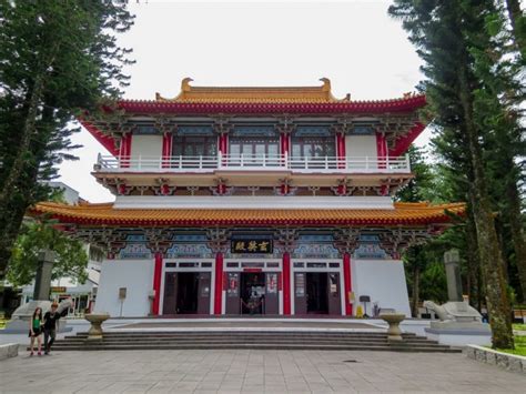 Get lost in Xuanzang Temple — A temple worshiping the Master monk Tang Sanzang near by Sun Moon ...