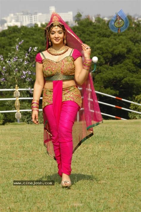 Aarthi Agarwal New Stills Photo 64 Of 65