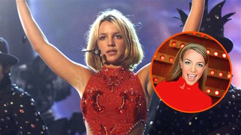 What Is The Britney Spears ‘oops I Did It Again Microphone Debacle