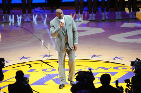 Over And Back Magic Johnson The Player Coach Executive Career Path